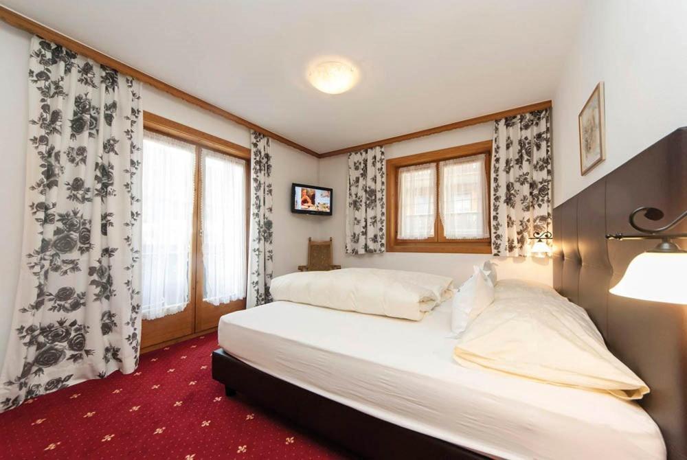 Tirolerhof Hotel Serfaus Bagian luar foto