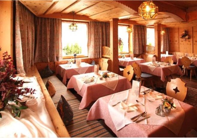 Tirolerhof Hotel Serfaus Bagian luar foto