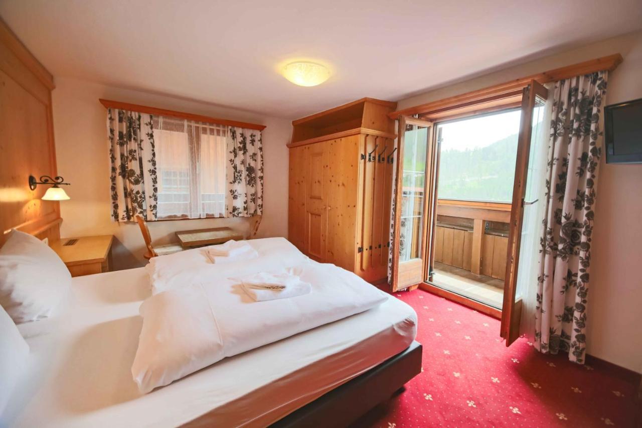 Tirolerhof Hotel Serfaus Bagian luar foto